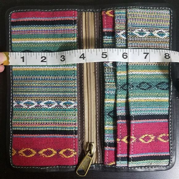 Brand new handmade wallet with real leather trim - Picture 2 of 4